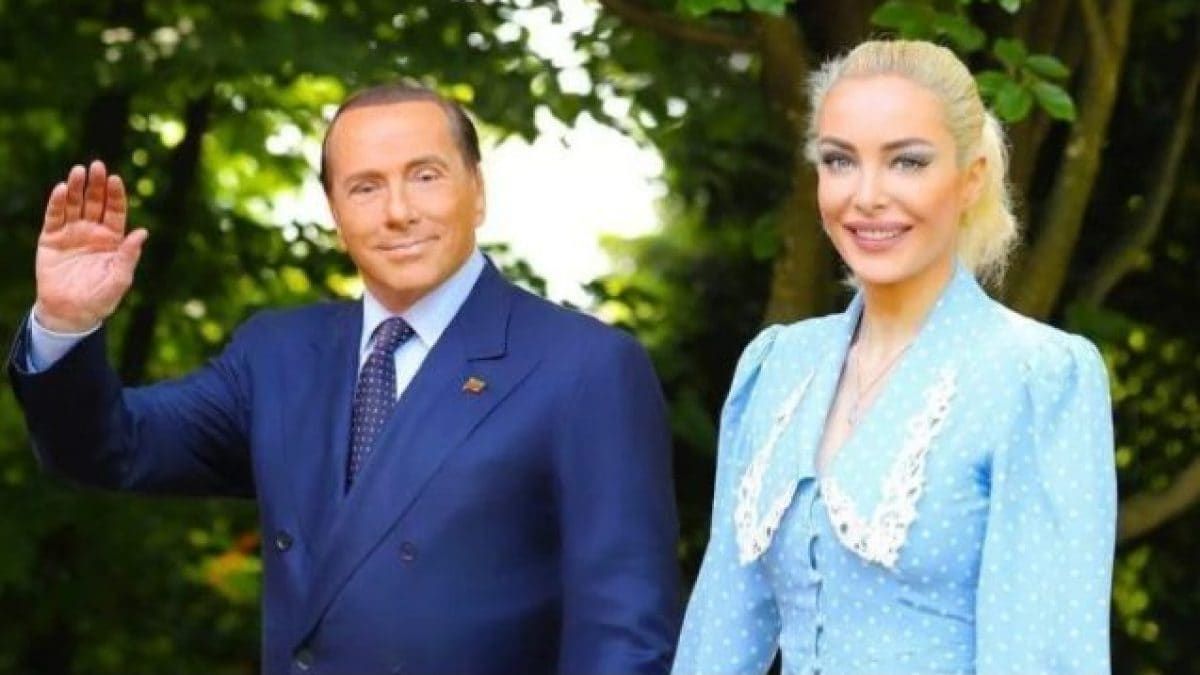 Italia Silvio Berlusconi (85) fue a