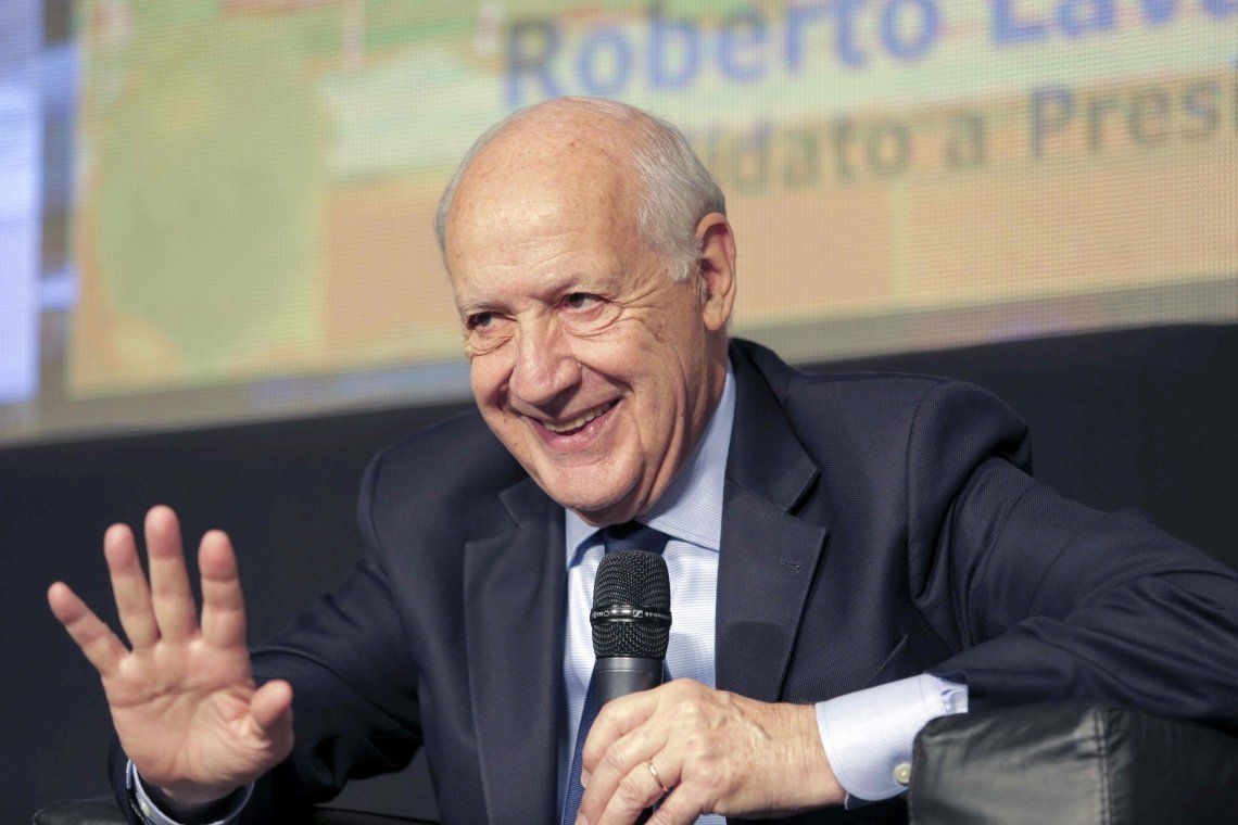 Roberto Lavagna propuso medidas para la recuperación económica