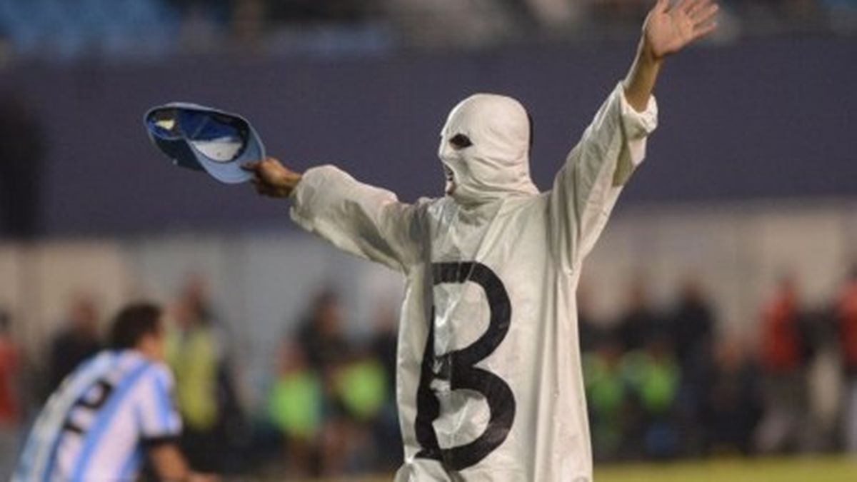 El Fantasma De La B Ahora Persigue A Racing