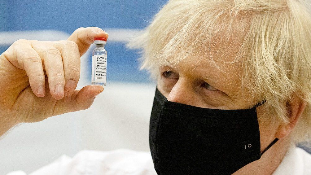 Boris Johnson y la vacuna contra el Covid-19. Archivo.