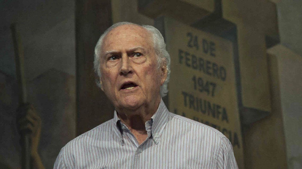 Pino Solanas: El peronismo nunca enfrentó al pueblo y hoy el pueblo mendocino está en la calle