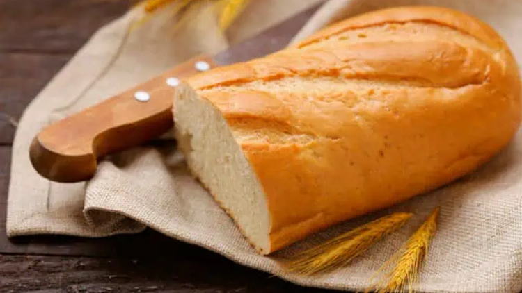 Especialistas recomiendan moderar su consumo y mejorar la higiene bucal.