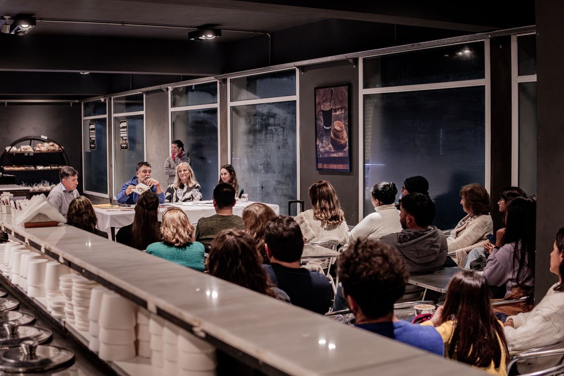 La lectura sale al encuentro de la comunidad en General Viamonte con las Bibliotecas Móviles