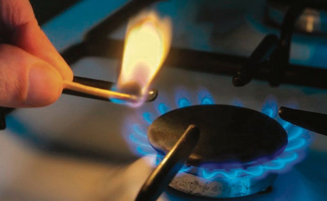 Tarifazos: cada vez más familias dan de baja el servicio de gas