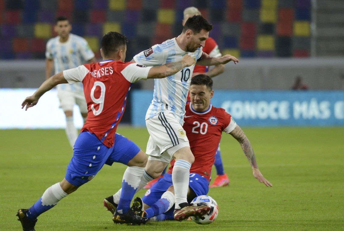 Copa América: Argentina-Chile será arbitrado por el colombiano Wilmar Roldán