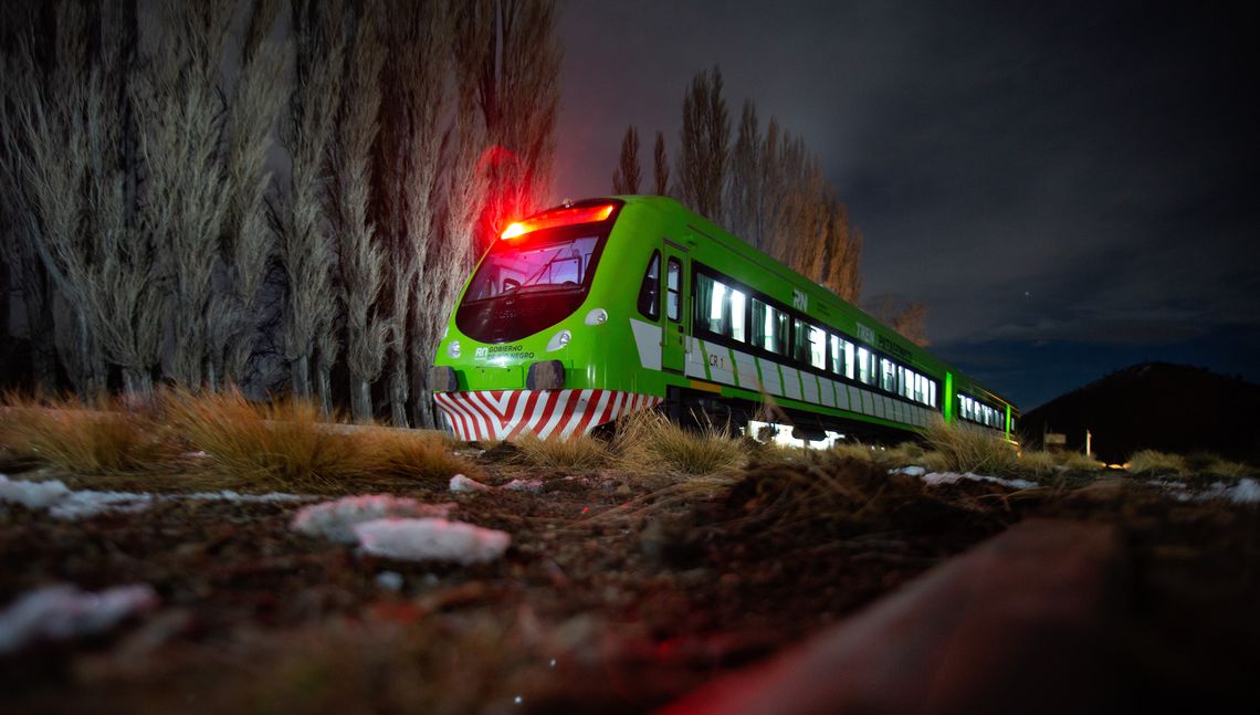 El Tren Patagónico inauguró una excursión nocturna de Bariloche a Estación Perito Moreno