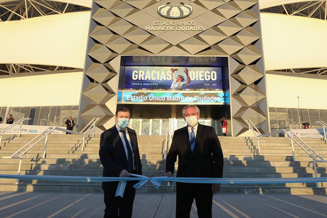 El presidente Alberto Fernández y el gobernador Gerardo Zamora inauguraron el estadio de Santiago del Estero
