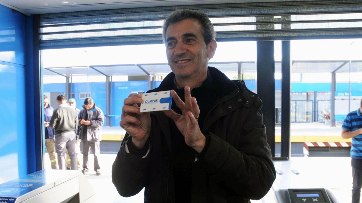 Randazzo Viajó En El Nuevo Tren Roca 2319