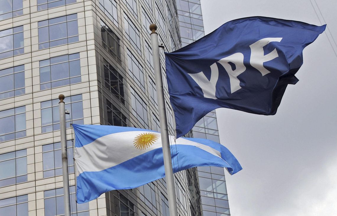 La Argentina perdió un fallo por U$S16.000 millones por la expropiación de YPF.