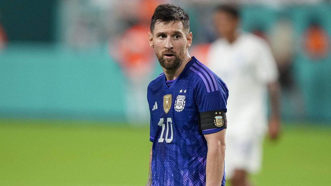 Messi en duda para jugar con Jamaica por un cuadro gripal