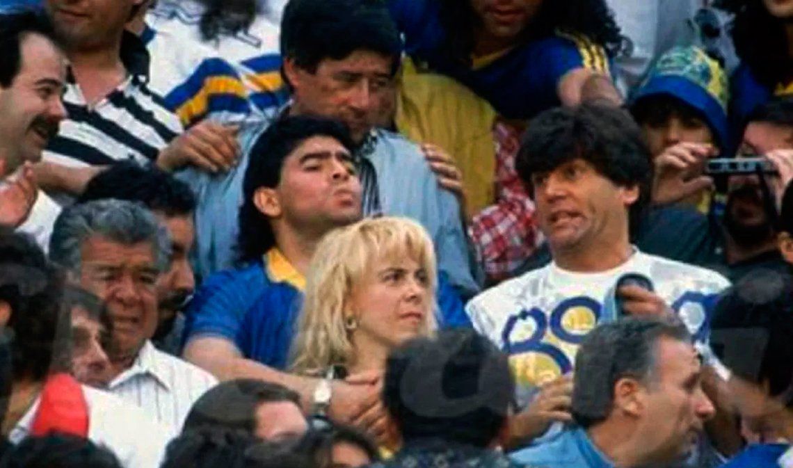 Carlos Calvo y Diego Maradona: de alentar a Boca en la popular a romperla jugando al fútbol