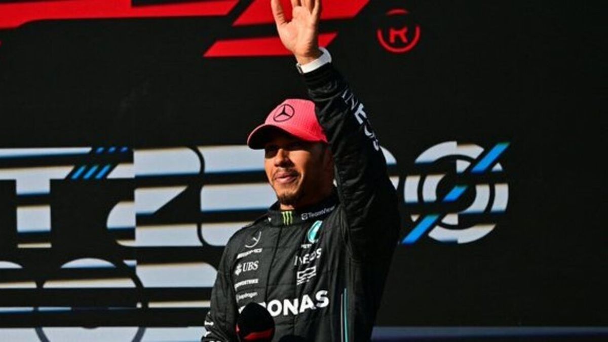 Lewis Hamilton desplazó a Max Verstappen y volvió a ser pole tras un