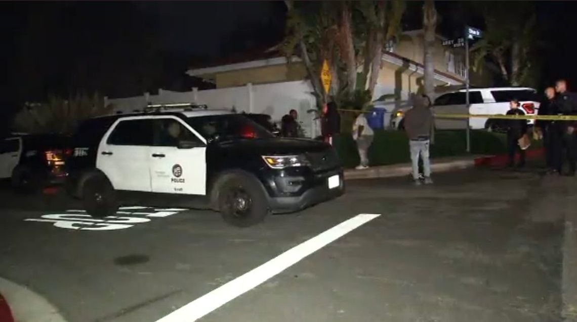 Tres muertos en un tiroteo en Los Ángeles
