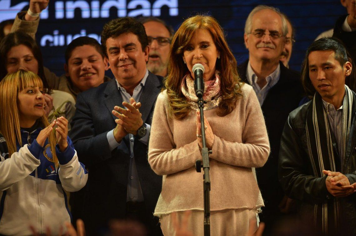 Cristina reactiva la campaña con recorridas por el Conurbano y más entrevistas