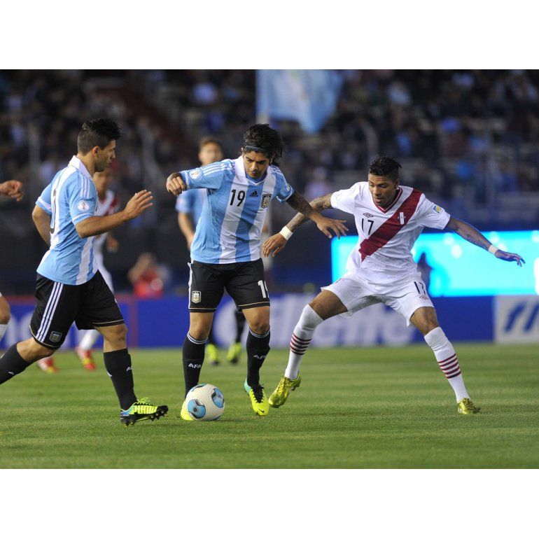 Argentina venció con autoridad a Perú en el Monumental