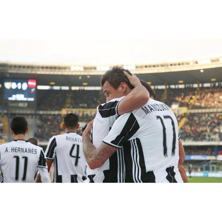 Juventus, intratable: venció al Chievo y metió presión a los de abajo