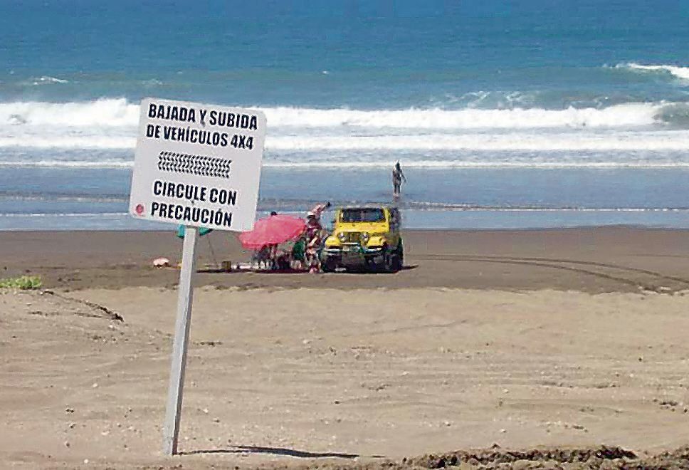 dProponen que ningún vehículo pueda circular por las playas de la costa atlántica bonaerense.