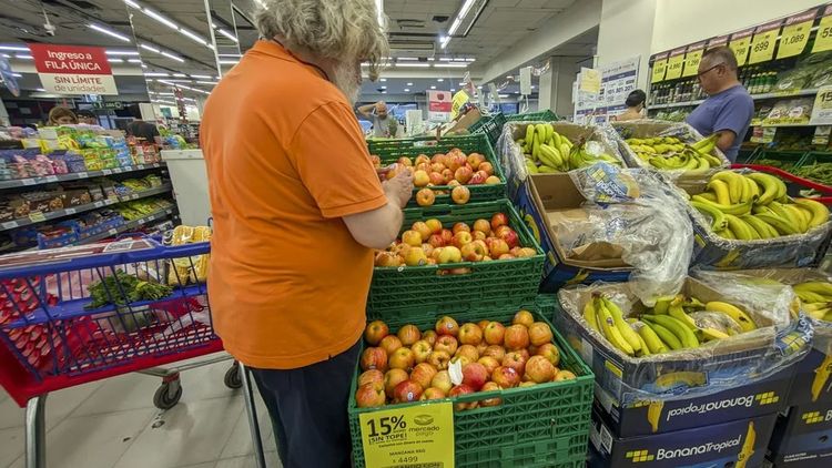 Especialistas coinciden con funcionarios del gobierno que afirmaron que en abril se registrará un descenso inflacionario.