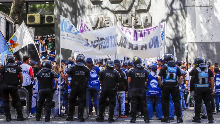 La Dirección Nacional de Vialidad cuenta con 5.184 agentes en la actualidad.