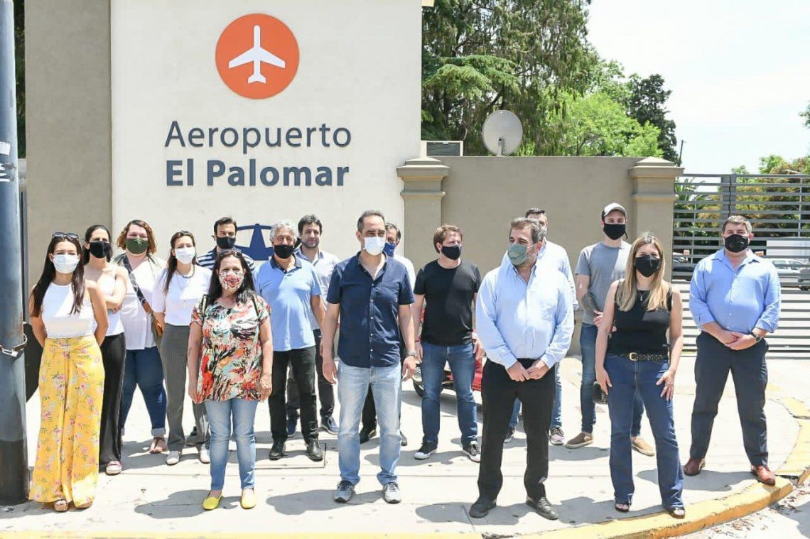 El Palomar - El diputado Cristián Ritondo y dirigentes del PRO y de Juntos por el Cambio piden la reapertura del Aeropuerto y la preservación de las fuentes de trabajo 