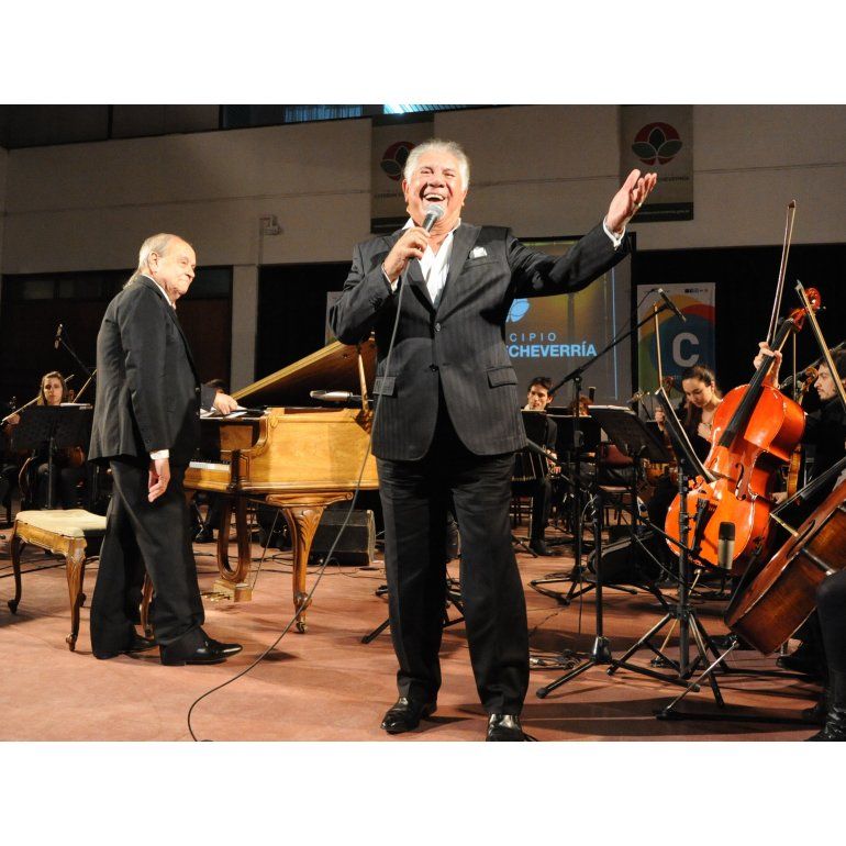 La Orquesta Juan de Dios Filiberto y Raúl Lavié brillaron en Echeverría