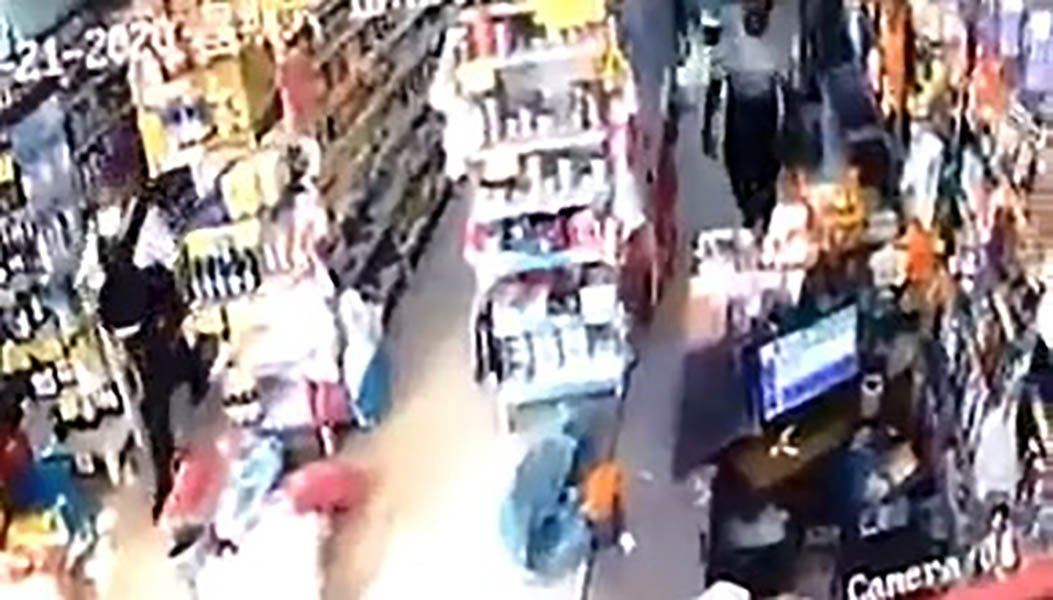 Video | San Martín: ladrones entraron a un supermercado chino y robaron bebidas alcohólicas