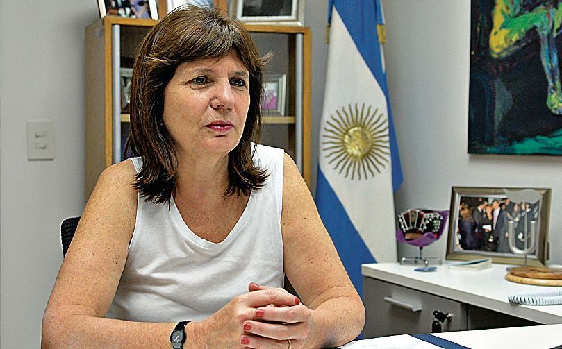Patricia Bullrich investiga otra amenaza a Macri en Twitter