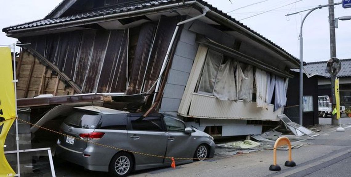 Un muerto y 21 heridos en un sismo en Japón.