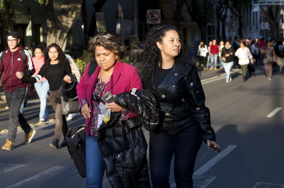 Alertan por fuerte terremoto en México