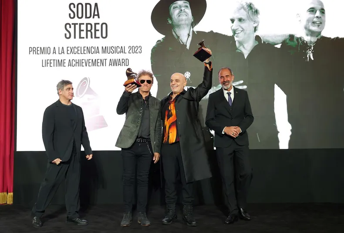 Soda Stereo y Gustavo Santaolalla