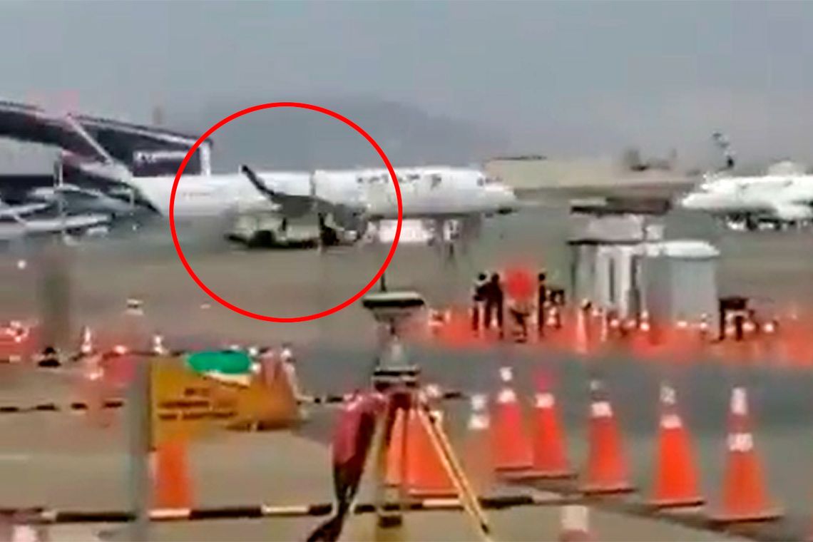 Perú: un avión chocó con un autobomba en el aeropuerto de Lima