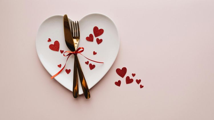 El sector gastronómico prepara propuestas cerradas para el Día de los Enamorados.
