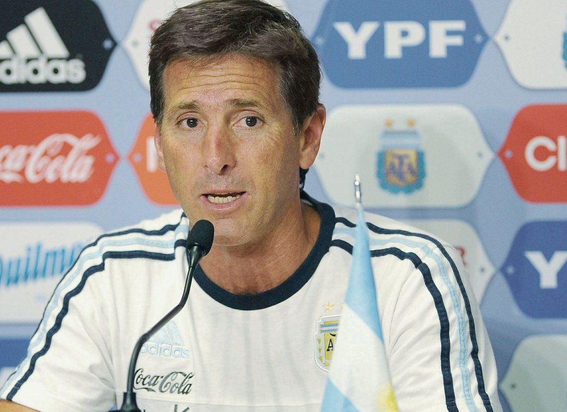 dClaudio Ubeda asoma como posible reemplazante de Argüello.