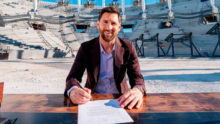 El rosarino sigue incursionando en el ámbito empresarial en el fútbol.