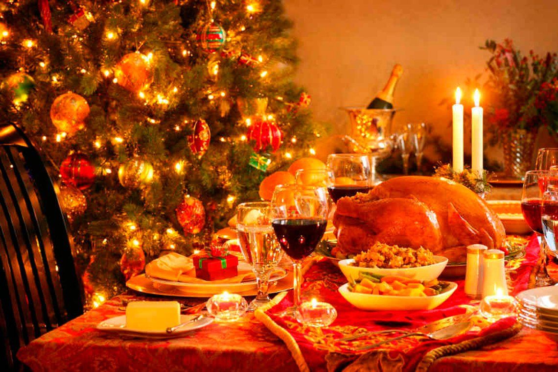 Los excesos en la cena navideña asociados al estrés pueden provocar riesgo cardiovascular.