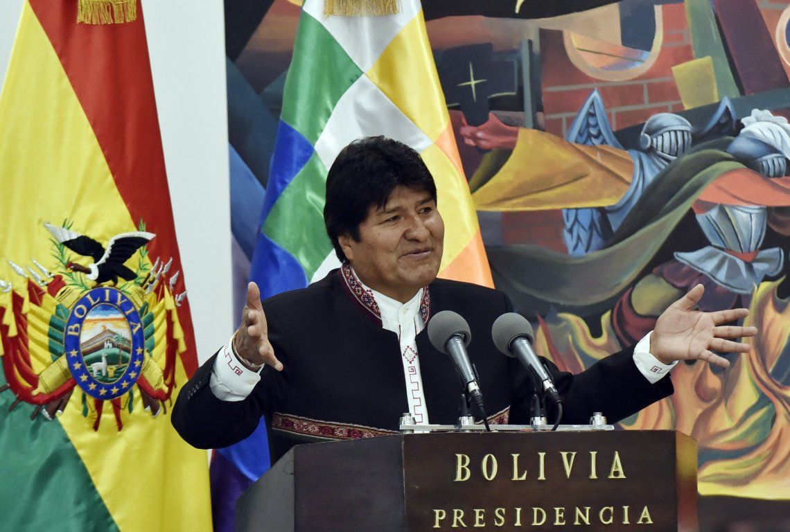 Golpe en Bolivia: Evo Morales calificó de racistas y golpístas a líderes opositores