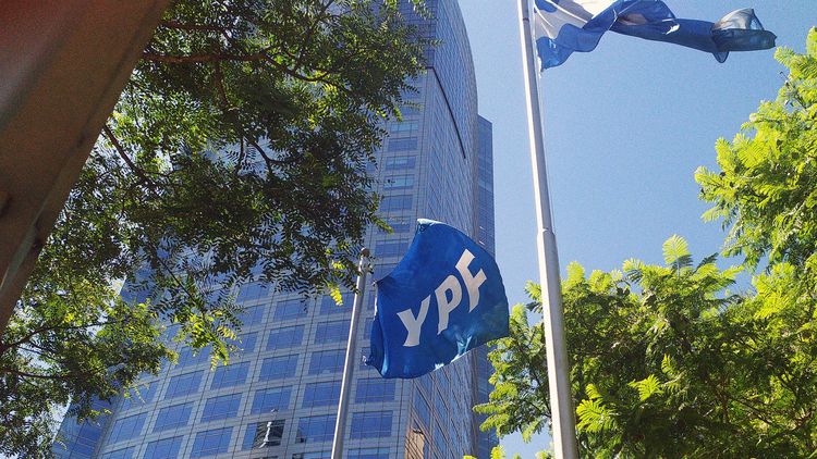 Argentina ya puede ser embargada por los acreedores del juicio por la expropiación de YPF