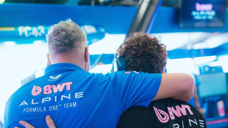 Franco Colapinto partirá desde el 16° lugar en el Gran Premio de Australia tras una clasificación complicada para Alpine.