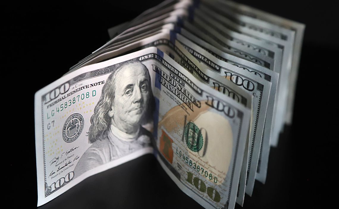 Cuando Milei asumió la presidencia, el dólar blue cotizaba a $ 1.009 y luego de vaivenes tomó impulso en los últimos días. Cuando Milei asumió la presidencia, el dólar blue cotizaba a $ 1.009 y luego de vaivenes tomó impulso en los últimos días.