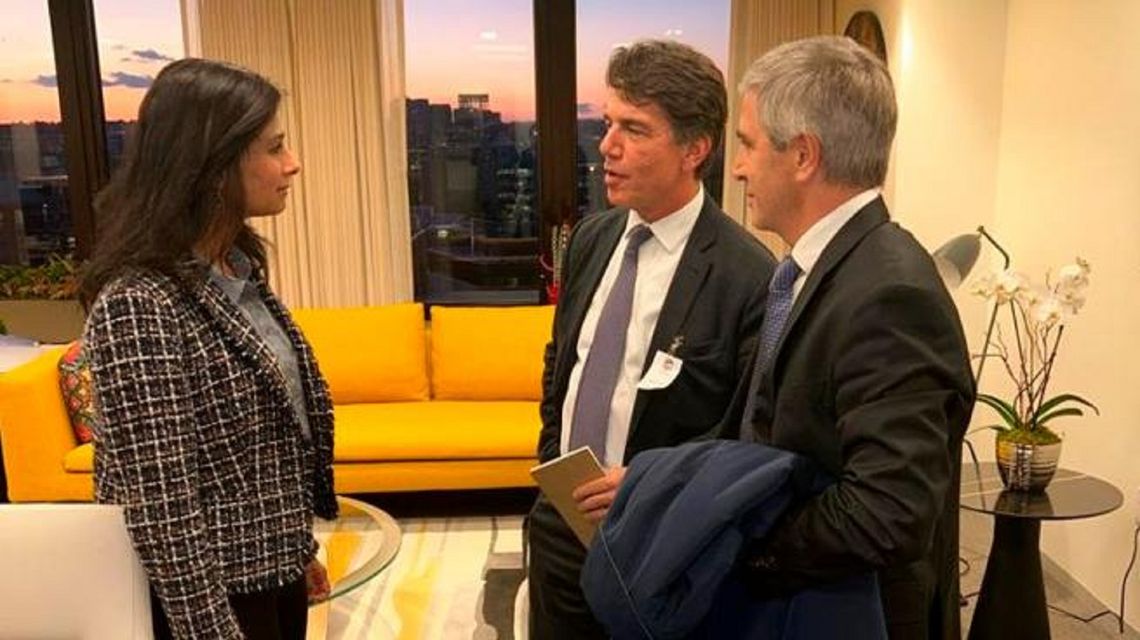 La subdirectora gerente del Fondo, Gita Gopinath, durante su anterior reunión con Nicolás Posse y con Luis Caputo.