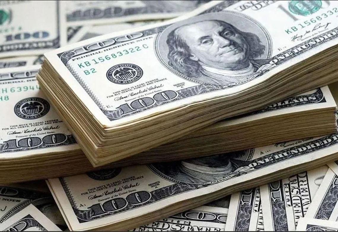 El pronóstico para los próximos 12 meses situó el dólar en $1.287 en febrero de 2026