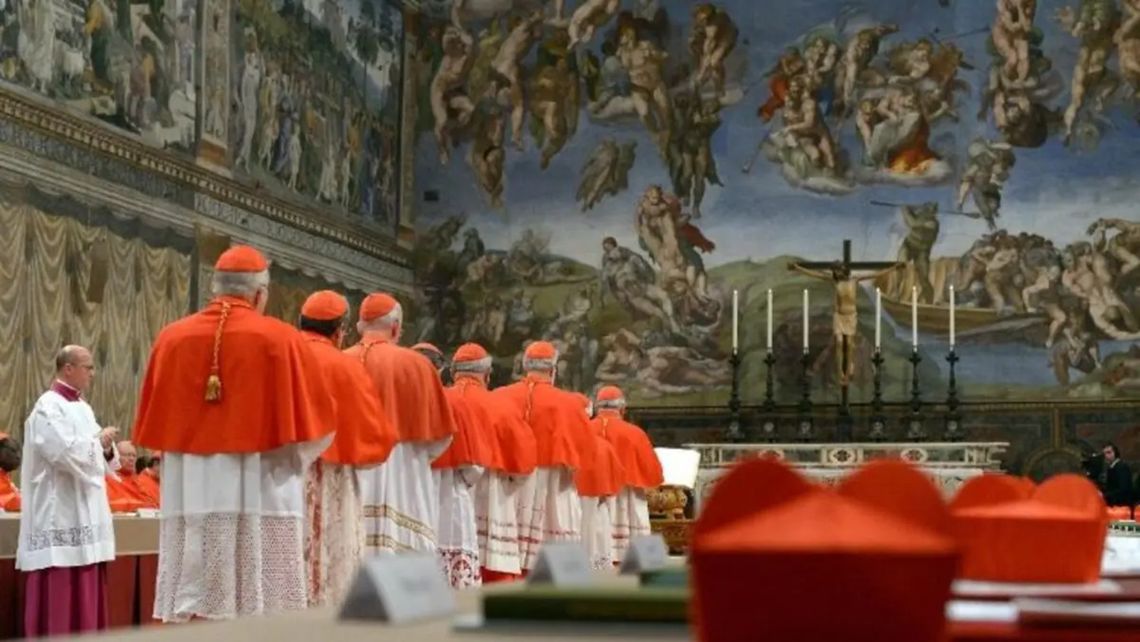 Comienza el cónclave para elegir al sucesor del papa Francisco (Capilla Sixtina - Vaticano)