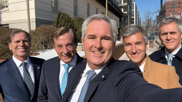 La foto que subió Pablo Quirno para celebrar el acuerdo con Estados Unidos. (Foto: redes pabloquirno).