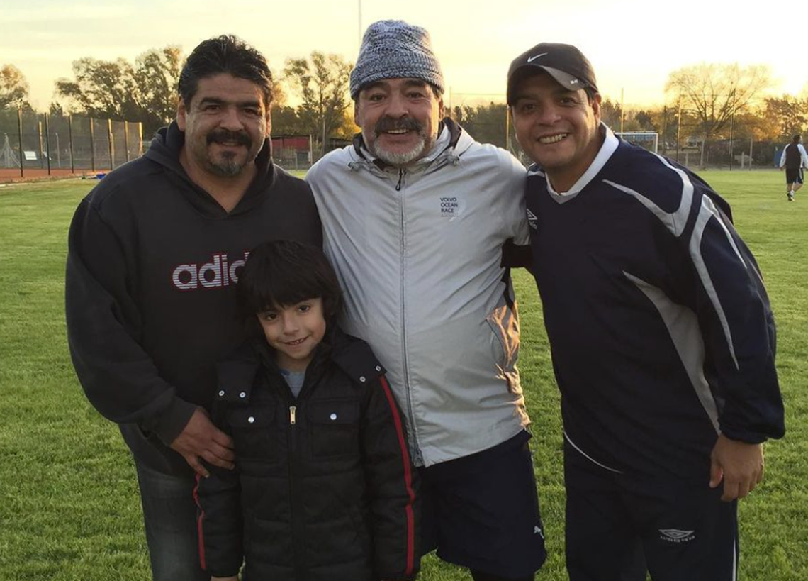 Dalma y Gianinna despidieron a su tío Hugo Maradona