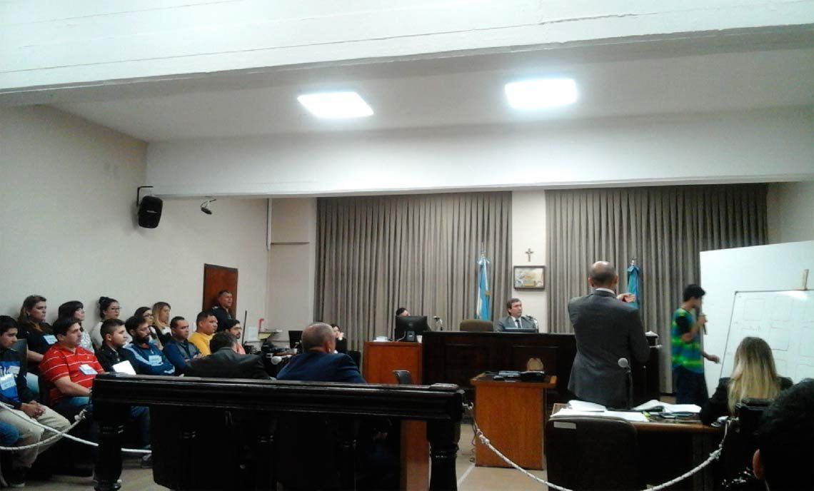 Quilmes: se suspendió un juicio por jurados por falta  de vecinos