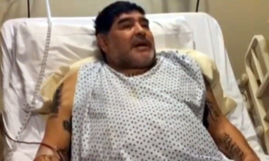 Diego Maradona: Me operaron la derecha porque fue la que aguantó las patadas