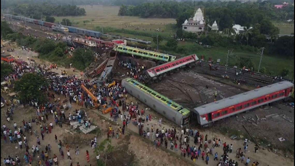 El triple choque de trenes se produjo en el estado indio de Odisha.