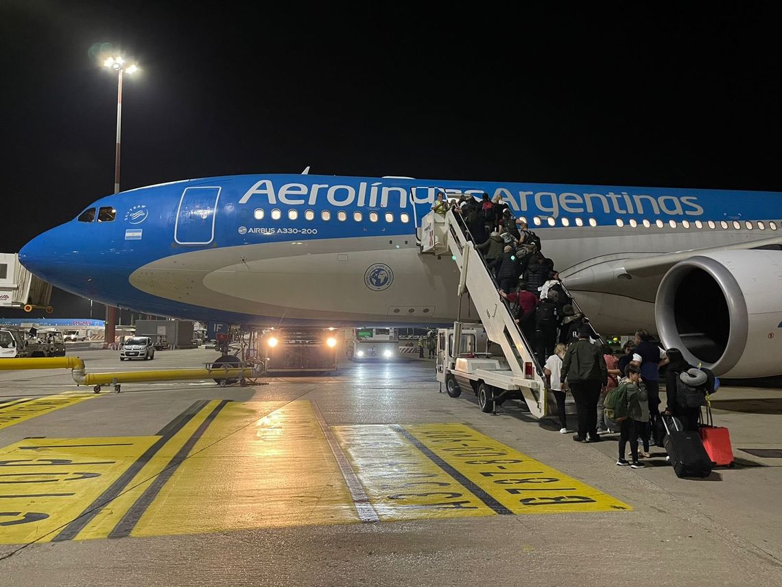 Llegó al país el cuarto vuelo con argentinos repatriados de Israel.
