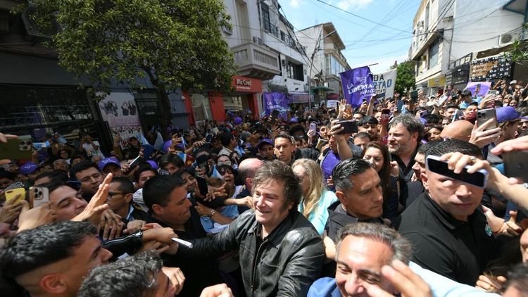 En medio de su gira por el interior del país, el presidente Javier Milei volvió a endurecer su discurso político con miras a las elecciones legislativas del 26 de octubre.