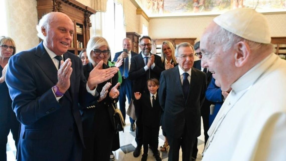 El Papa Francisco galardonado por periodistas de Italia